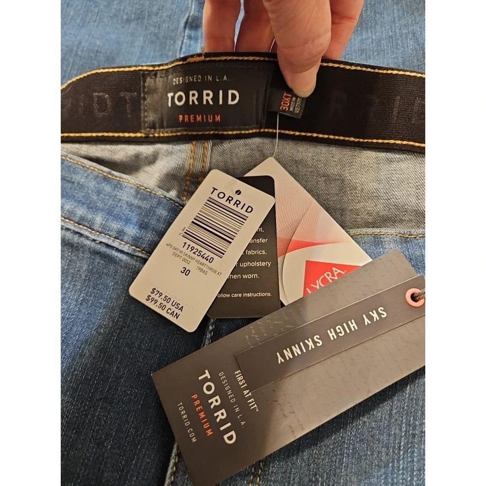 Torrid Premium Sky Hi Skinny Jeans Size 30XTPlus‎ Size Denim Stretch NWT (A1011)
